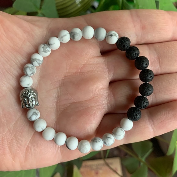 NWT ✨Howlite & Lava Stone  ✨Calming Healing Gemstone Bracelet✨ Handmade - Picture 7 of 7